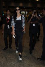 Katrina Kaif snapped at airport on 18th Oct 2015